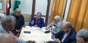 اجتماع الدكتورة فاطمة الأحمر  لمناقشة خطة العام الدراسي 