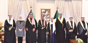 أمير الكويت يستقبل وزراء التعديل الوزاري