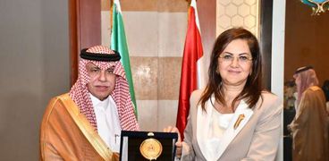 السعيد تلتقي وزير التجارة السعودي ووفد من مجتمع الأعمال بالسعودية