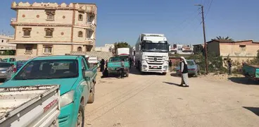 توزيع معونات في الشيخ زويد
