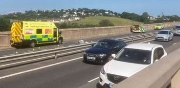 سيارة إسعاف تصدم مواطنا أثناء محاولة إنقاذ مريض