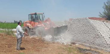إزالة مباني مخالفة في كفر الشيخ
