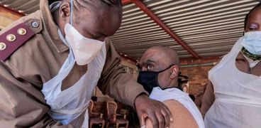 8.6% فقط من الأفارقة حصلوا على لقاح كورونا وسط تواصل انتشار الإصابات