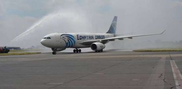 طائرة مصر للطيران المتجهة لجنوب أفريقيا