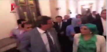 بالفيديو| خروج خالد يوسف و"أبوحامد" من البرلمان بعد جلسة الصلح