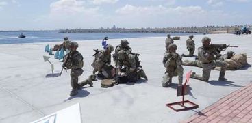 مصر وأمريكا تنفذان تدريب تبادل الخبرات «SOF-10» بنطاق الأسطول الشمالي