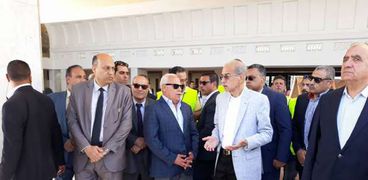 رئيس الوزراء خلال زيارته للإسماعيلية