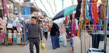 شراء ملابس العيد في كفر الشيخ