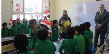 مدير تعليم القاهرة يتابع سير العملية التعليمية