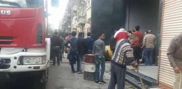 السيطرة علي حريق بمخزن كاوتش بدون وقوع إصابات في الإسكندريةالإسكندرية