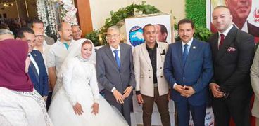 حفل زفاف جماعي لـ25 عريس وعروسة بالمنيا