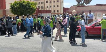 طلاب الشهادة الإعدادية ببورسعيد
