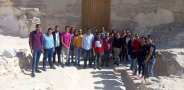 شباب أبوقرقاص يتفقدون آثار بني حسن بالمنيا