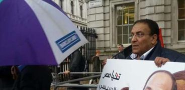 بالصور| الجالية المصرية في لندن تستقبل "السيسي"