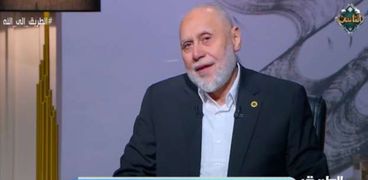 الدكتور محمد مهنا- أستاذ الشريعة والقانون بجامعة الأزهر