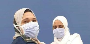 دكتورة غادة متولي أول طبيبة تحصل على لقاح كورونا في مصر