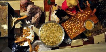 سوق "الكحك البيتي" في الإسكندرية: "أرخص وأطعم"