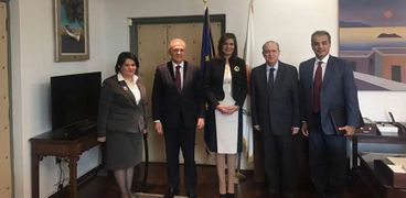 وزيرة الهجرة تلتقي وزير خارجية قبرص
