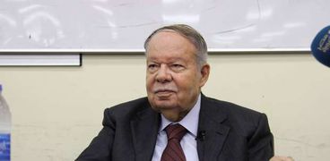 فتحي سرور- رئيس الجمعية المصرية للاقتصاد السياسي والإحصاء والتشريع