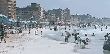 شاطئ بالإسكندرية - أرشيفية
