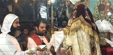 بالصور| مطران القدس يترأس قداس "صعود العذراء"