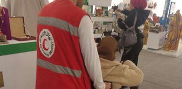 قافلة طبية لجمعية الهلال الأحمر تزور الوادي الجديد