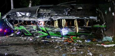 حادث انقلاب حافلة في إندونيسيا