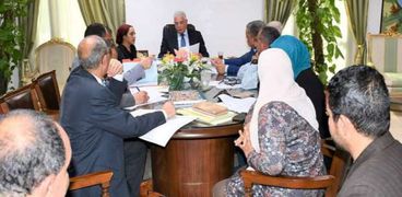اجتماع محافظ جنوب سيناء مع صندوق الإسكان