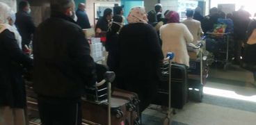 إقلاع الرحلة الأولى لإعادة المصريين العالقين بالكويت بسبب فيروس كورونا