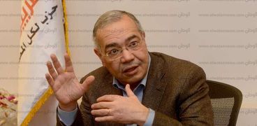 الدكتور عصام خليل - رئيس حزب  المصريين الأحرار