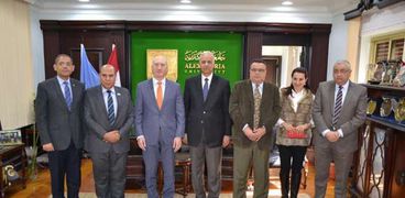 رئيس جامعة الإسكندرية يستقبل قنصل لبنان لبحث اتفاقيات علمية