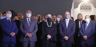 3 وزراء ومحافظ القاهرة يتفقدون قرية الفواخير بالفسطاط بعد تطويرها