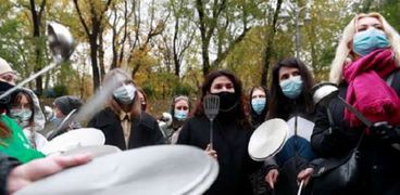 حتجاجات في أوكرانيا للتنديد بقرار الإغلاق