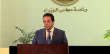 الدكتور خالد عبدالغفار - وزير الصحة والسكان
