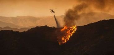 بالصور| حريق هائل في كاليفورنيا وإجلاء مئات السكان