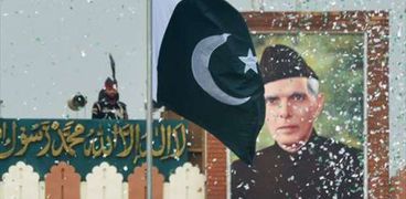 باكستان تحيي الذكرى السبعين للاستقلال بـ"ألعاب نارية" و"استعراض جوي"