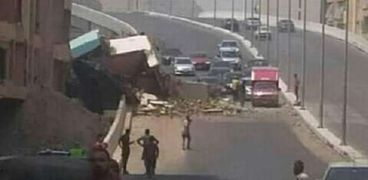 سقوط أجزاء من عقار أثناء حملة إزالات في الهرم