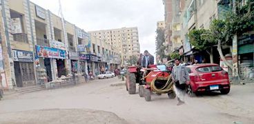 محافظ كفر الشيخ يتابع أعمال الرش والتطهير للشوارع والميادين لمواجهة"كورونا" 