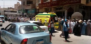 إصابة عدد من أصحاب المعاشات بالبحيرة بحالات إغماء أمام بنك ناصر