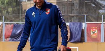 محمد شريف لاعب النادي الأهلي