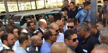 بالصور : مواطنو السنطة :" بلطجة السائقين ورفع الأجره عذاب" ومحافظ الغربية يرد "طلباتكم في عينيا "
