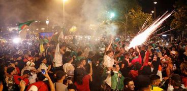احتفال الجزائر في فرنسا