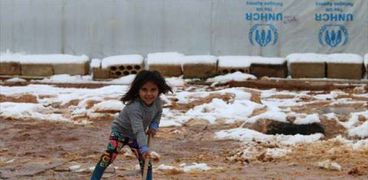 طفلة سورية في مخيم تل أبيض