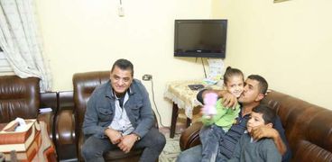 تسليم 4 أطفال لوالدهم بعد 3 سنوات في كفر الشيخ