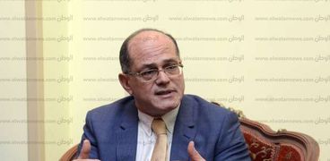 الدكتور أيمن صالح مدير مستشفيات جامعة عين شمس