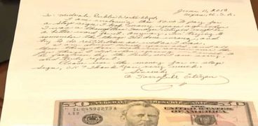 عجوز أمريكي يرسل اعتذرا لبلديته بعد 75 عام من سرقة "إشارة وقوف"