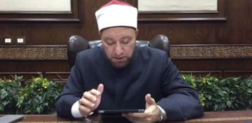 الشيخ عويضة عثمان أمين الفتوى بدار الإفتاء - أرشيفية