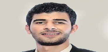 محمد عبدالكريم الطالب بالفرقة الرابعة هندسة المطرية جامعة حلوان