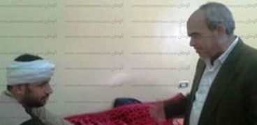 بالصور| رئيس "كفر صقر" يتفقد مستشفى الحميات لمتابعة سير العمل بها