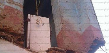 بالصور| انهيار منزل مواطن بدشنا في قنا.. والمتضرر يستغيث بالرئيس